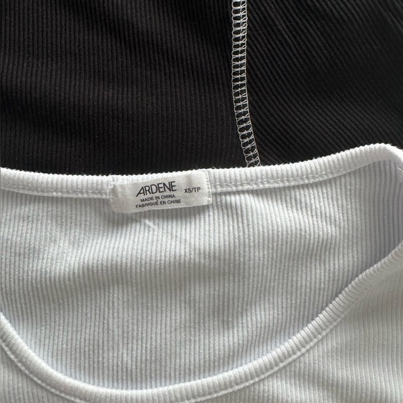 BUNDLED!!! GET 2 TOPS FOR LESS!! - Picture 2 of 3